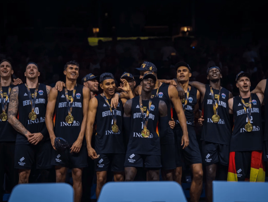 德国黄金一代是如何炼成的？十年磨一剑打脸归化风潮